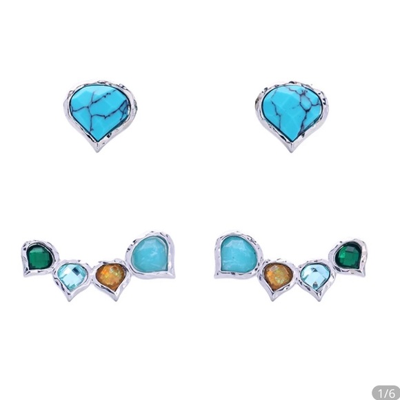 Jewelry - Earring Set